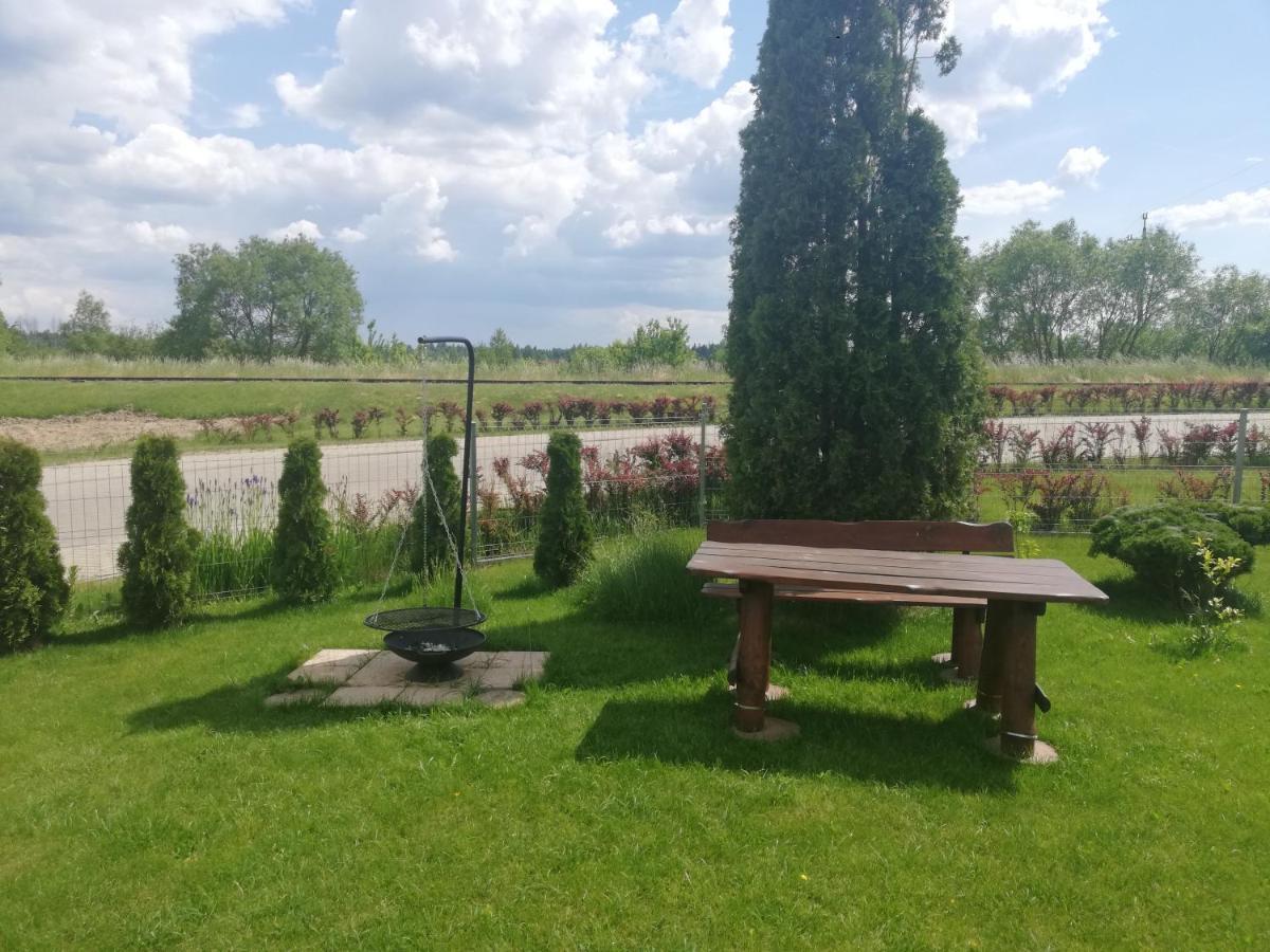 Apartamenty Pod Magnolia Białowieża Dış mekan fotoğraf